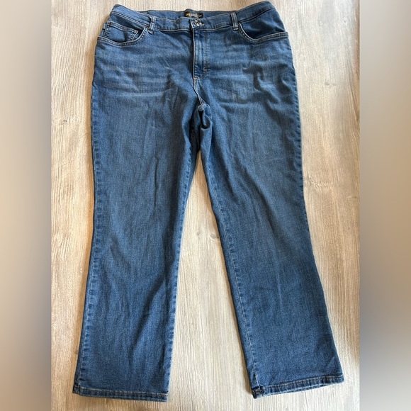 Lee Denim - Lee Jeans Womens Sz 16 Short Medium Blue Denim Relaxed Fit Straight Leg Mid Rise